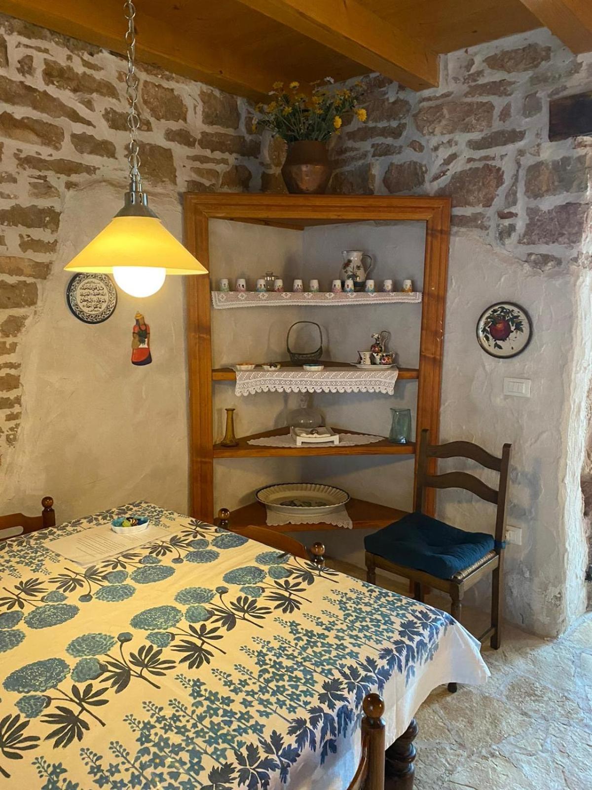 Domos Selene Casa Delle Farfalle Tinjan Exteriör bild